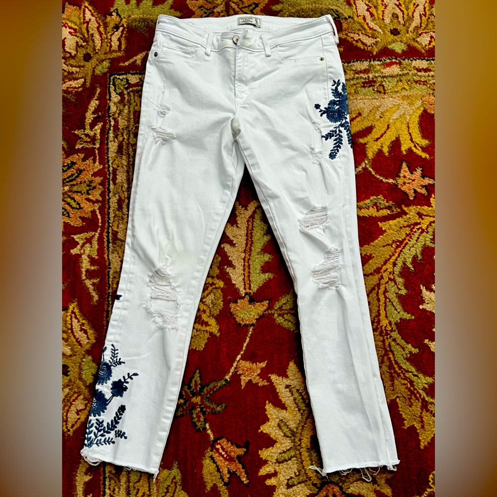 Abercrombie & Fitch Harper Low Rise Ankle Jeans with florals embroidered